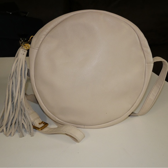 Hobo - Picture 1 of 5